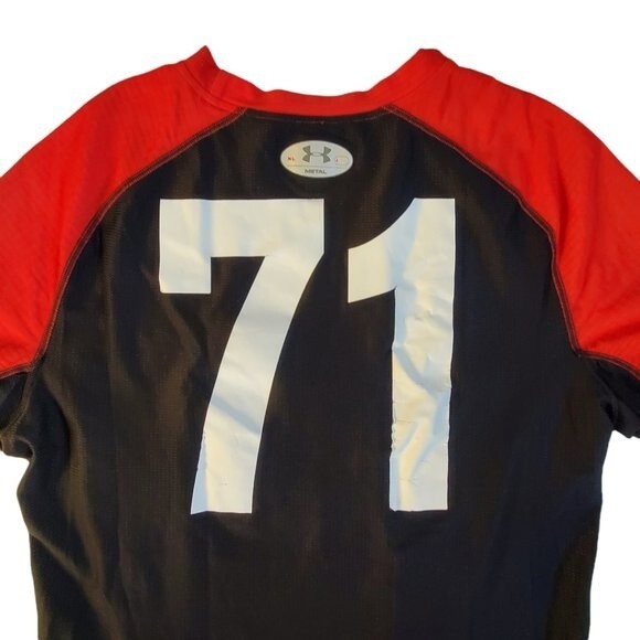 Under Armour Metal red black white 71 OL short sleeve top sz XL - Picture 4 of 11